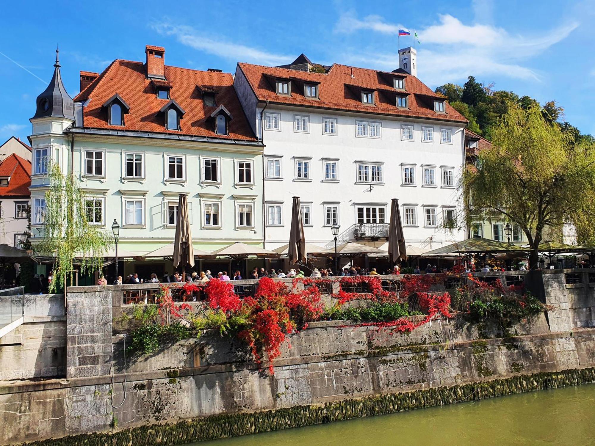 Riverside Elegance Ljubljana Buitenkant foto